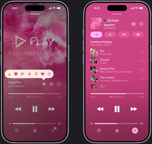 Ein iPhone auf der linken Seite zeigt „Sapphire“ von Ed Sheeran auf dem iPhone Display mit einer Emoji-Eingabeaufforderung als Reaktion und den Optionen „Daumen hoch“, „Herz“, „Feiern“, „Daumen runter“ oder „Weitere Reaktion hinzufügen“. Das iPhone auf der rechten Seite zeigt eine gemeinsame Playlist namens „Hawaii Playlist“ mit mehreren Songs, die von anderen Mitwirkenden hinzugefügt wurden